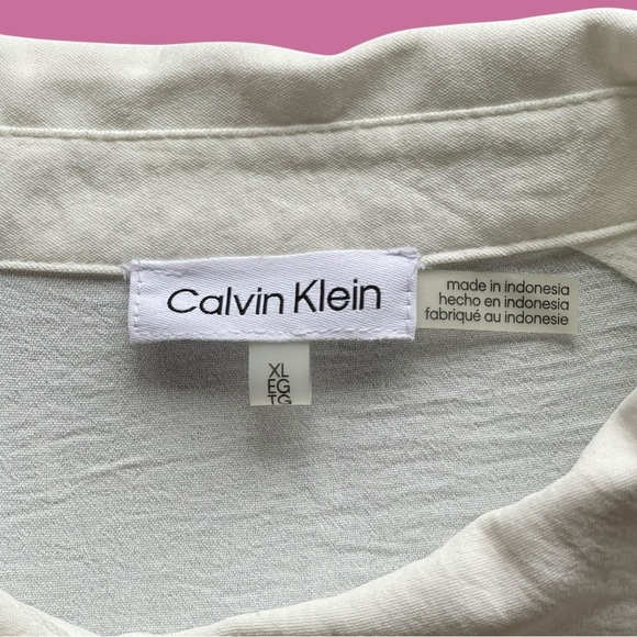 Calvin Klein textured sheer button up blouse - Picture 4 of 12